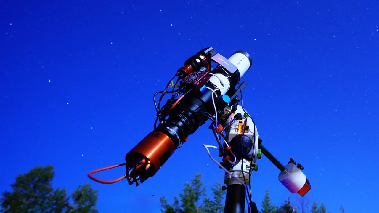 Solar telescope pointed at the sun